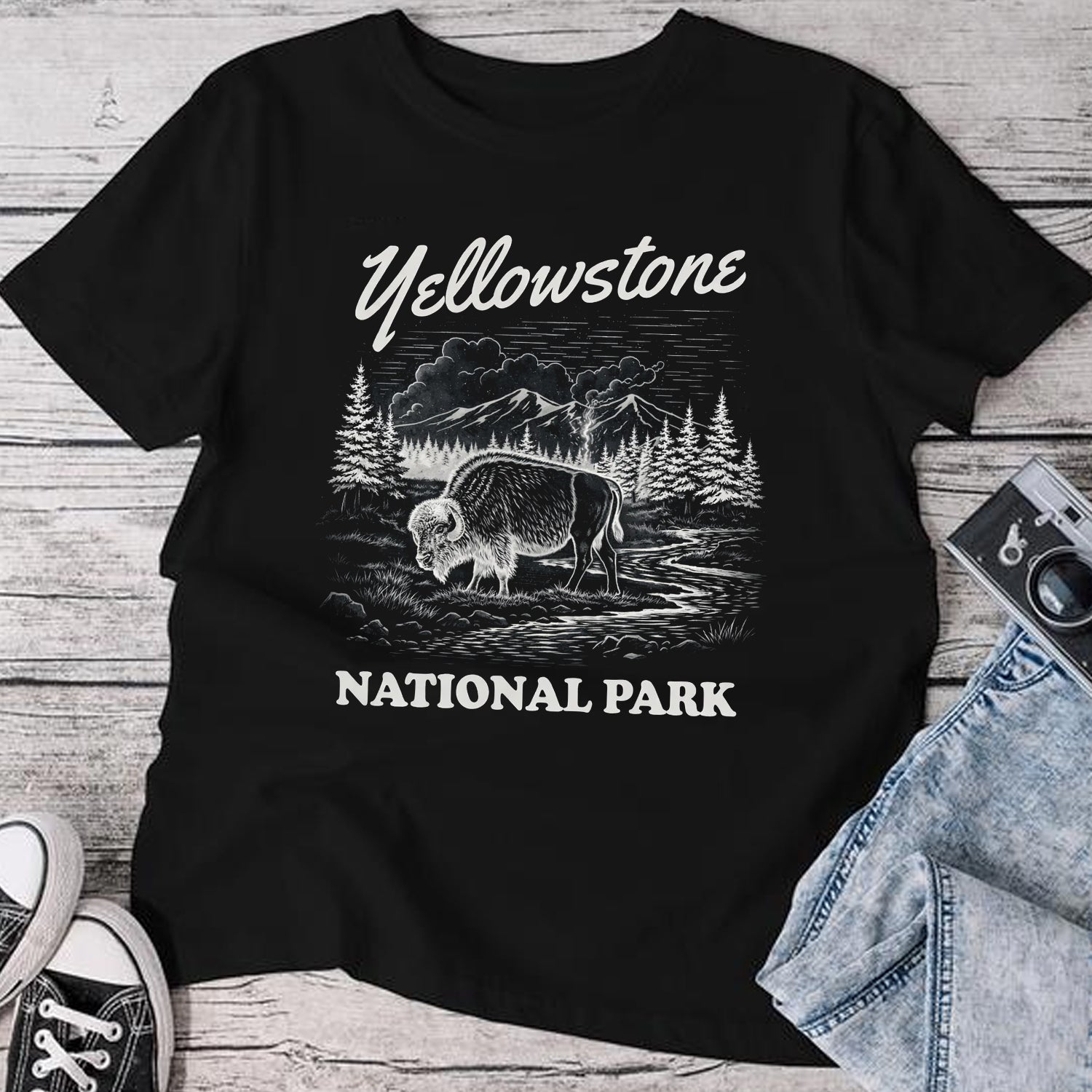 Yellowstone National Park T-Shirt – Vintage Bison Wildlife Graphic Tee, Retro Outdoor Nature Shirt