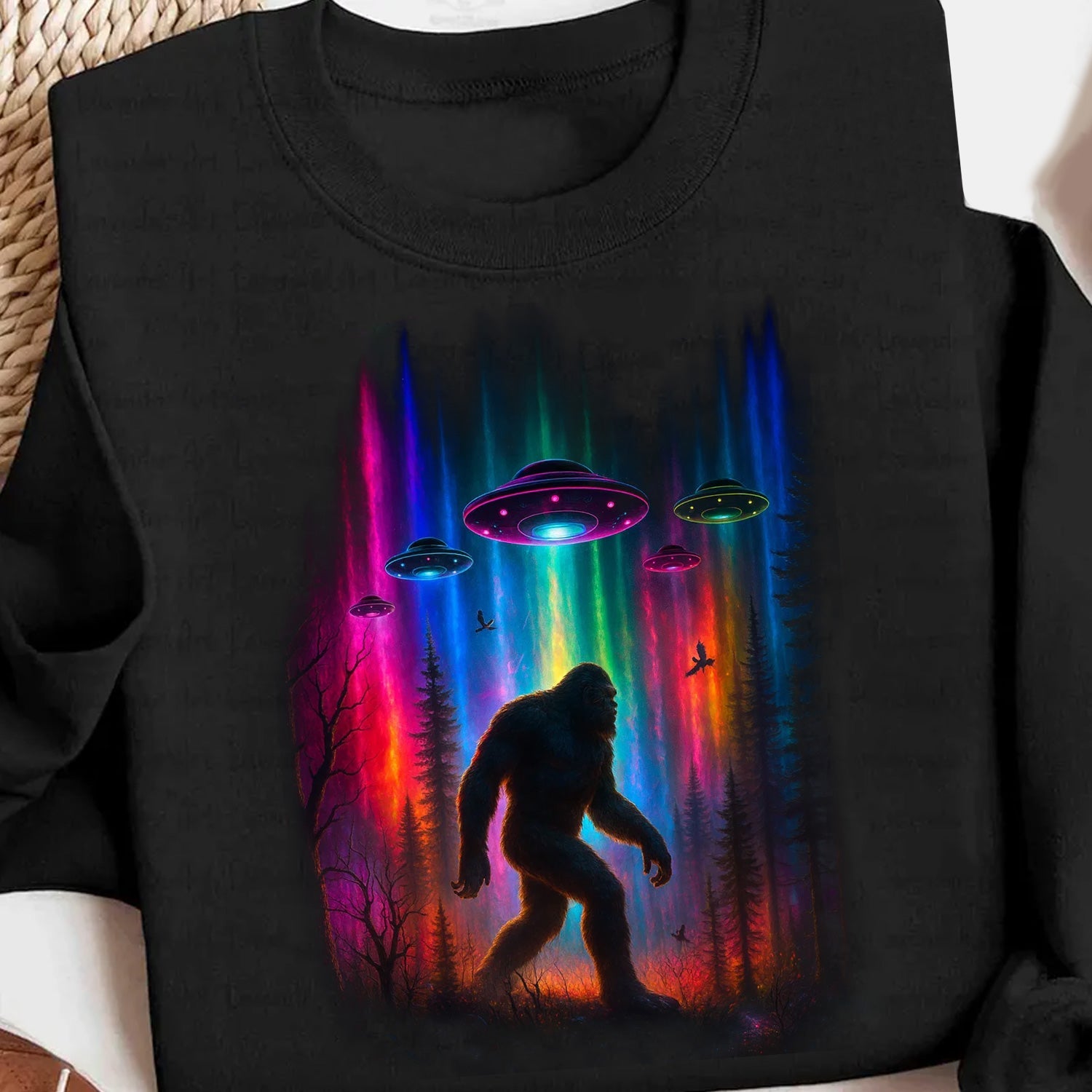 Bigfoot UFO Aurora T-Shirt – Psychedelic Sasquatch Forest Night Graphic Tee, Neon Alien Encounter Outdoor Apparel