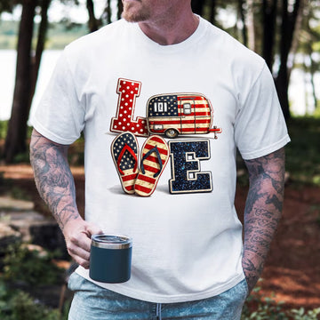 Patriotic Camping Love – USA Flag Camper Freedom Vibes T-Shirt